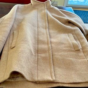 J crew size 12 wool coat. Very warm and stylish